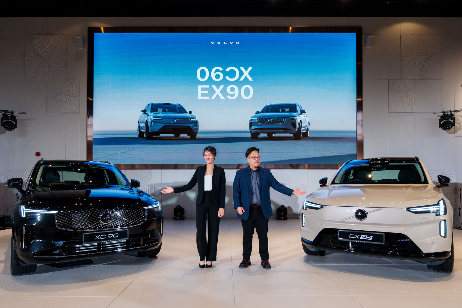 全球关注最安全车型 沃尔沃EX90 360度全面保护